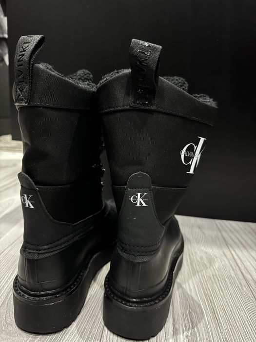 Зимни апрески Calvin Klein