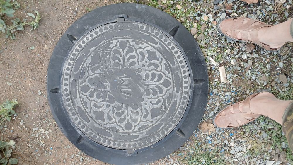 Продам конализационый люк