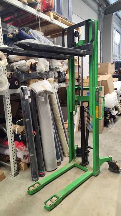 Ръчен хидравличен стакер 2м