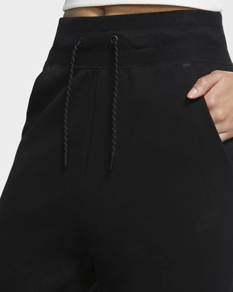 Дамско долнище Nike Tech Fleece