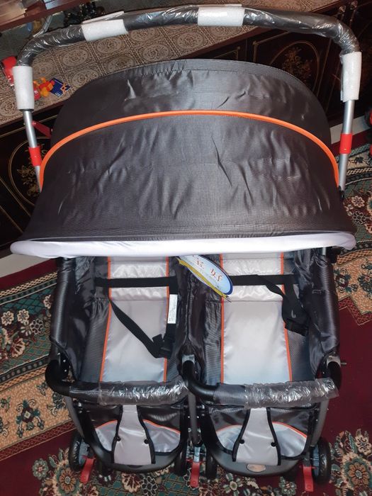 Детскоя коляска "Совершенно" Новая (в коробке) МАСЛО