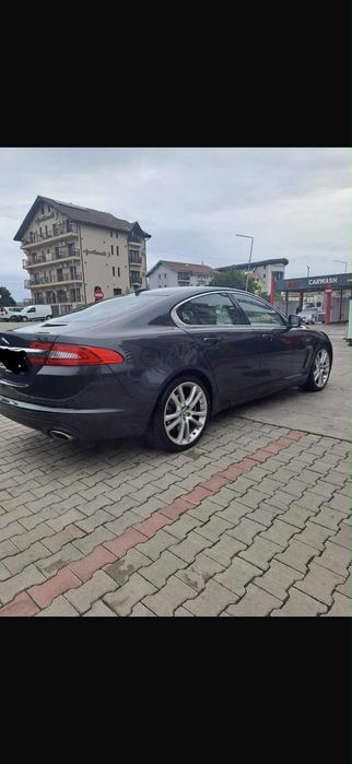 Vând Jaguar Xf facelift , an fabricație 2013 , cutie automată.