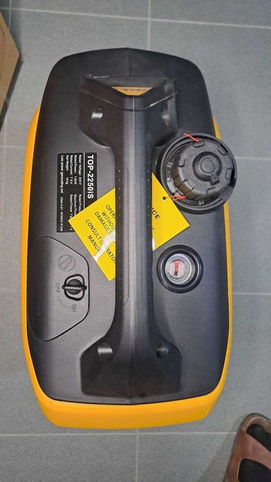 Инверторный генератор движок 2 кВт Rolf generator 220W