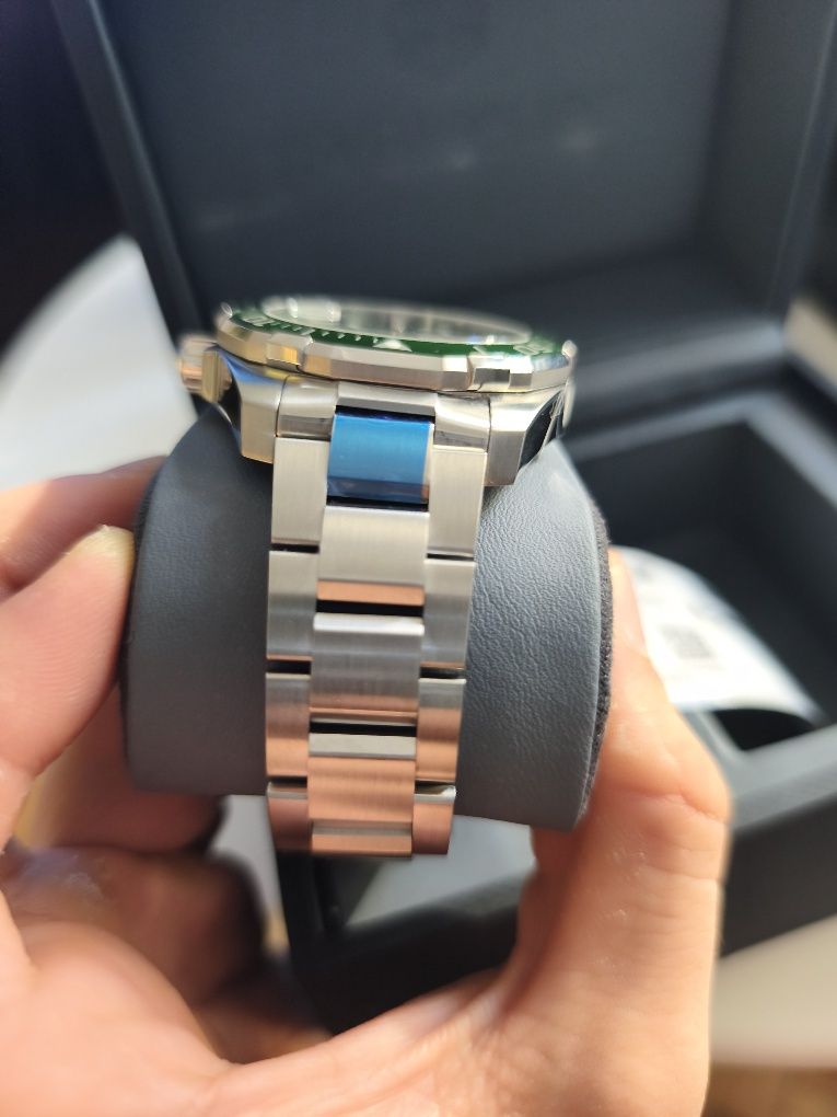 Tag Heuer Aquaracer Hulk