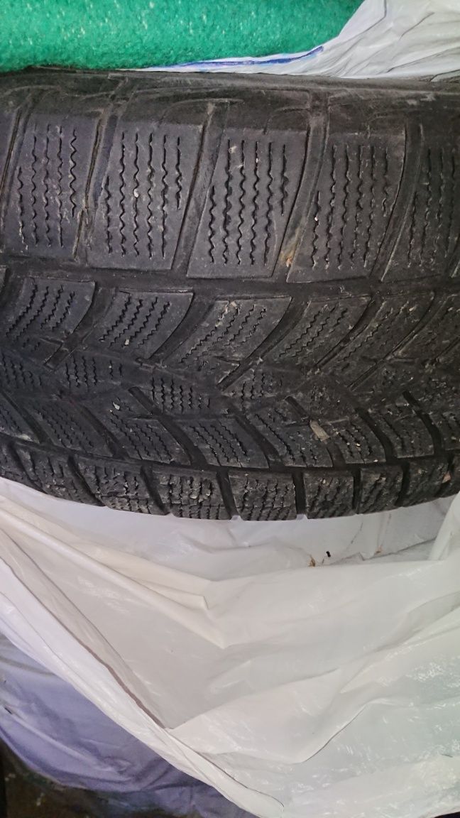 Зимние шины (липучки) Goodyear UltraGrip Ice SUV G1 265/65 R17