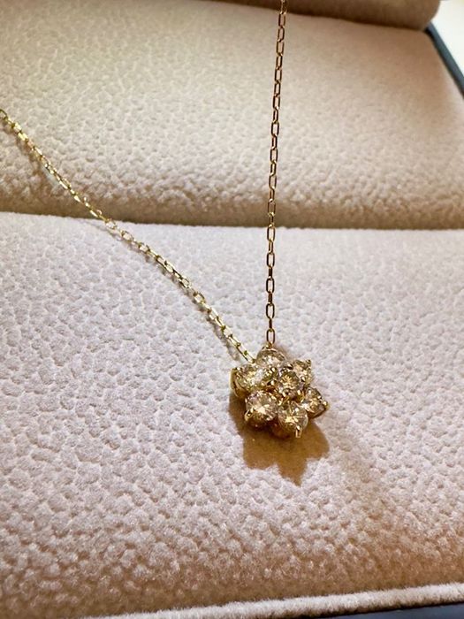 Pandantiv aur galben 18K cu 7 diamante naturale | Certificat IGI