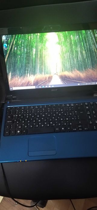 лаптоп  ACER с windows 10
