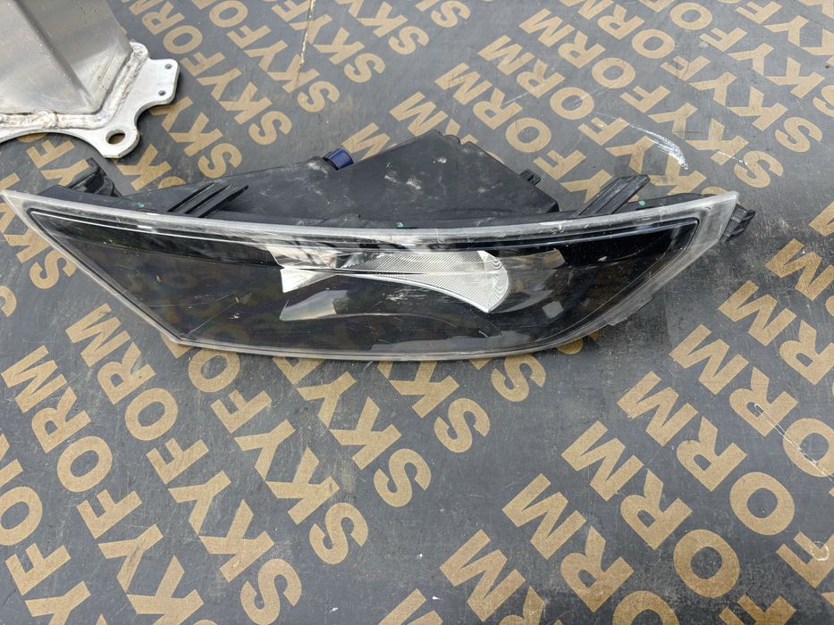 Халоген Skoda Fabia 3