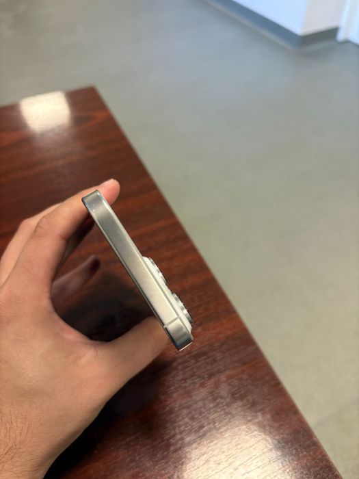 Iphone 16 pro max 256,baterie 100% alb