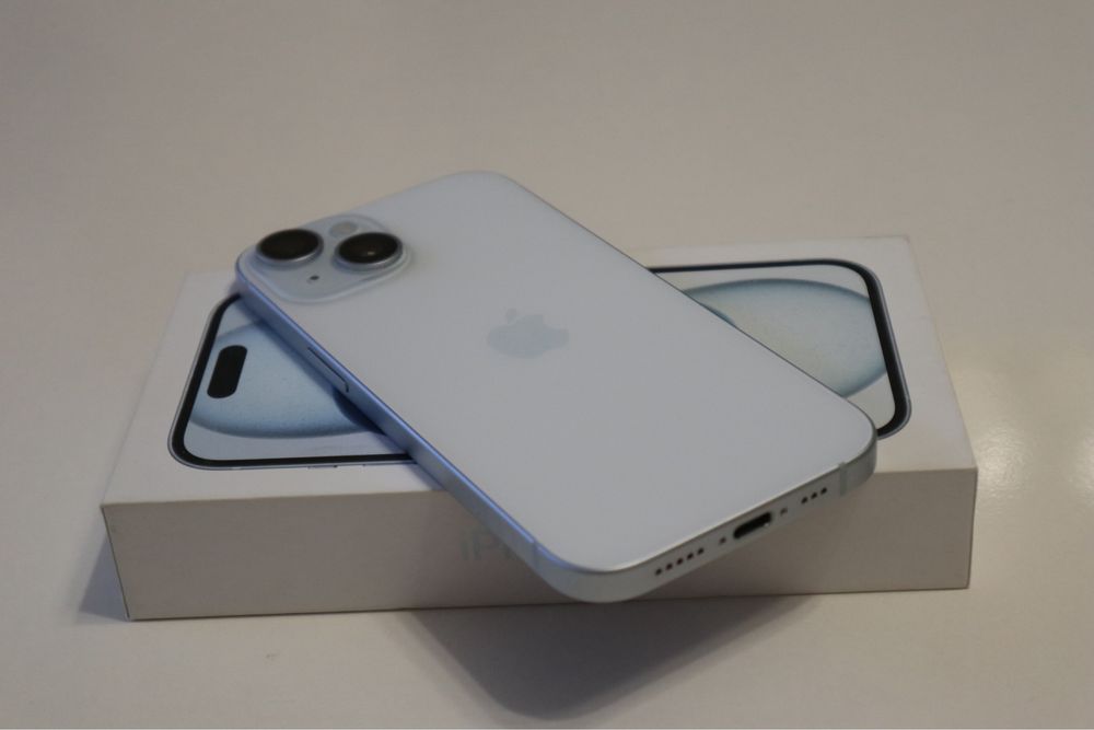 Iphone 15 256 GB blue