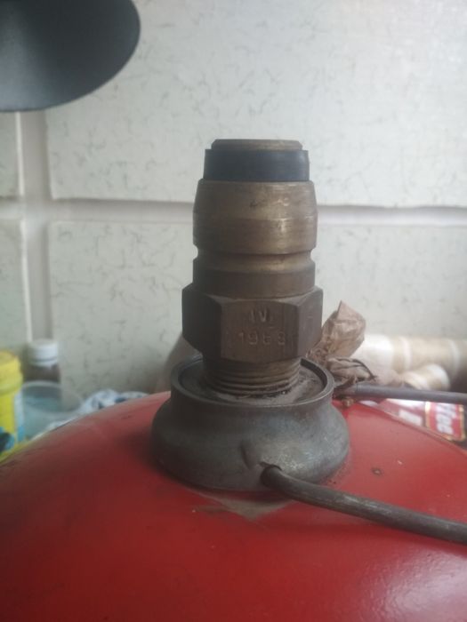 Продам газовый баллон