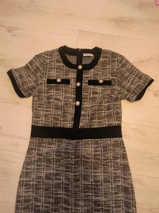 Официална  рокля