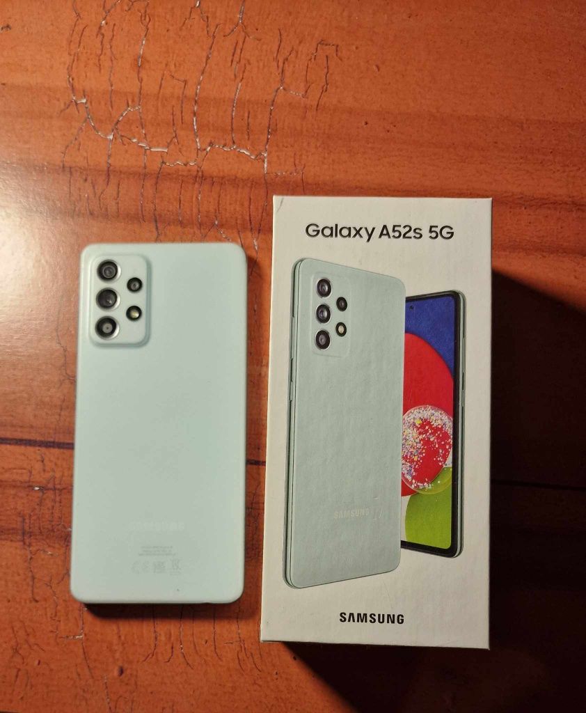 Samsung A52s 5G с два калъфа