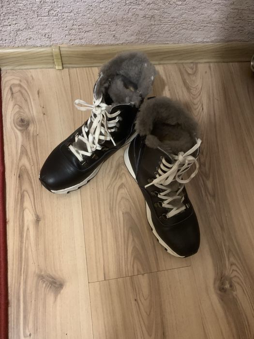 Боти зимни много добро състояние.