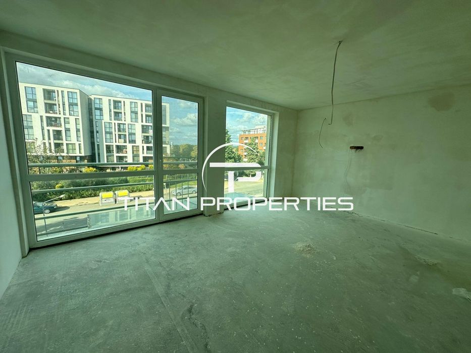 Тристаен апартамент в кв. Сарафово