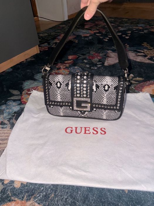 Продам сумку GUESS