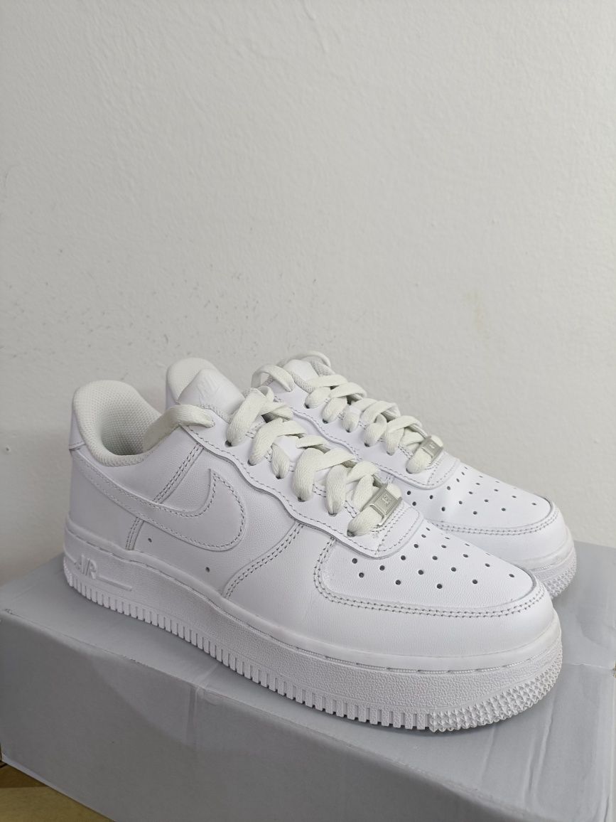 Nike Air Force 1 Low номер 37.5