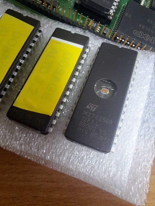 Eprom ST M27C256B si ST M27C512