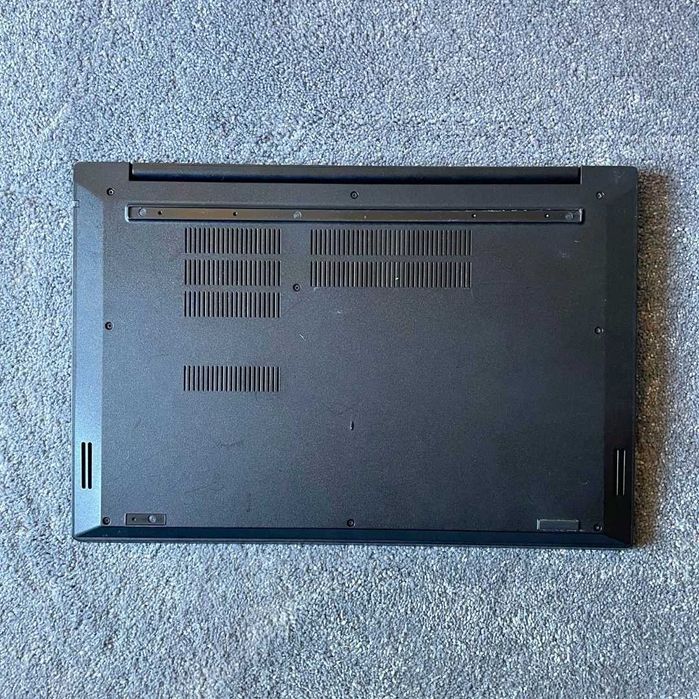 Intel i5-8250u, 16GB RAM, 15.6''FHD Lenovo ThinkPad E580, 256GB NVMe