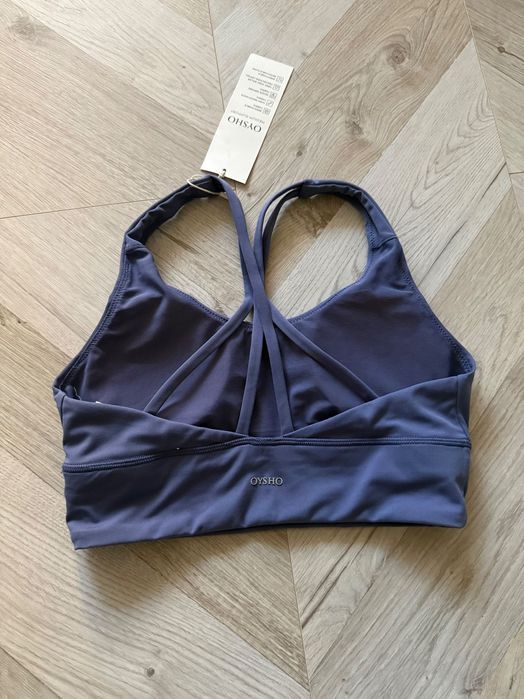 Oysho спортен топ размер S нов