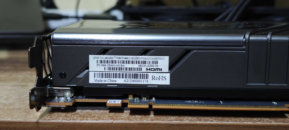 Placă video Sapphire TOXIC AMD Radeon RX 6900 XT 16GB – Răcire pe Apa