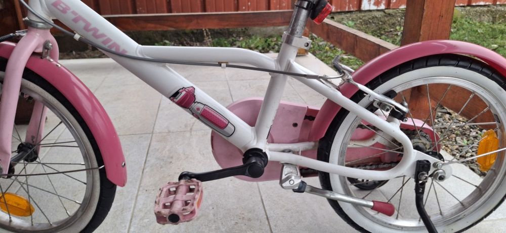 Bicecletă fetițe(4-7 ani)