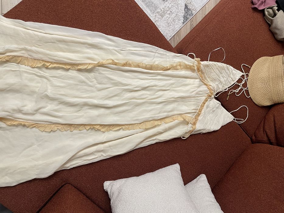 Платья разные , размер 42