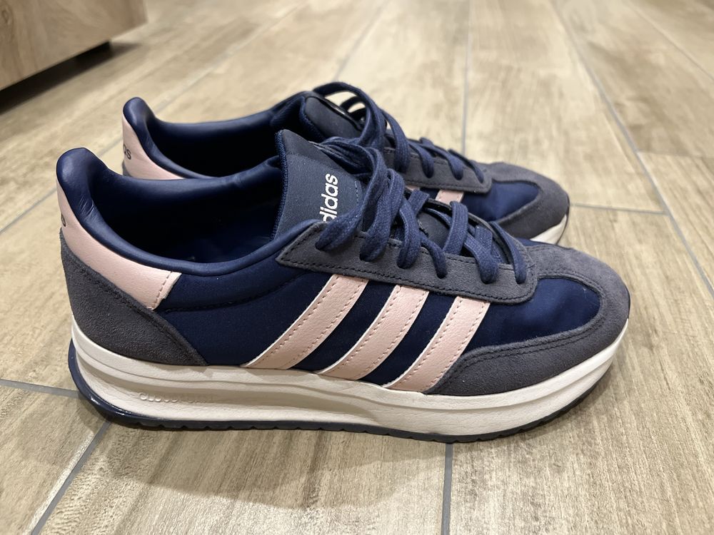 Маратонки Adidas Run 70s 2.0