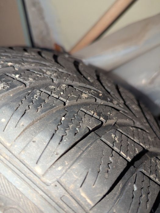 2 Cauciucuri iarnă Goodyear 195/55/R16