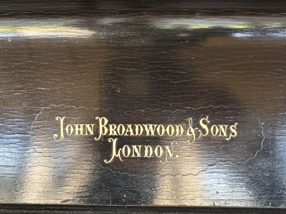 Пиано John Broadwood & Sons London