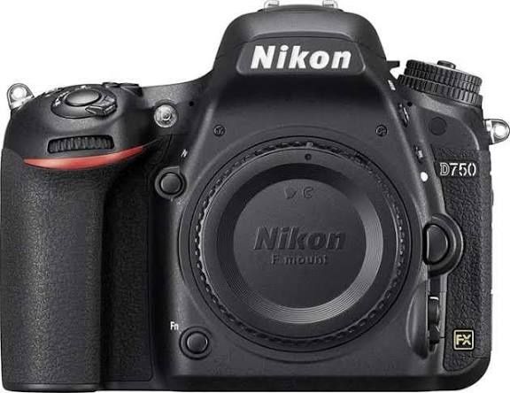 Продам Nikon D750, 24-70mm 2.8, 50mm 1.4