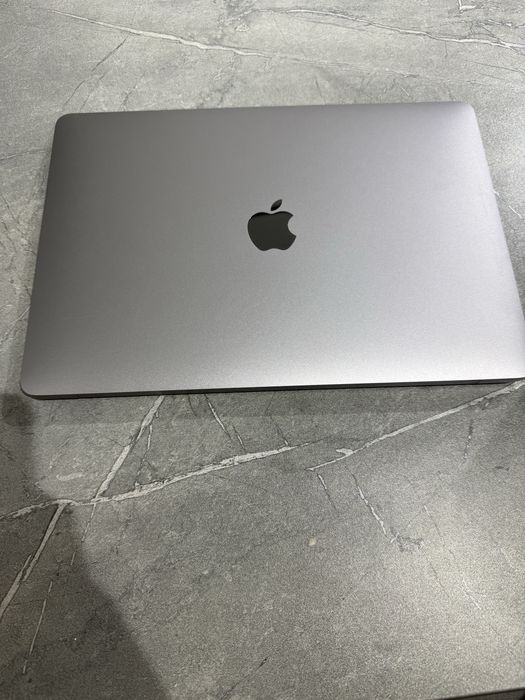 Macbook air m1, идеальное состояние