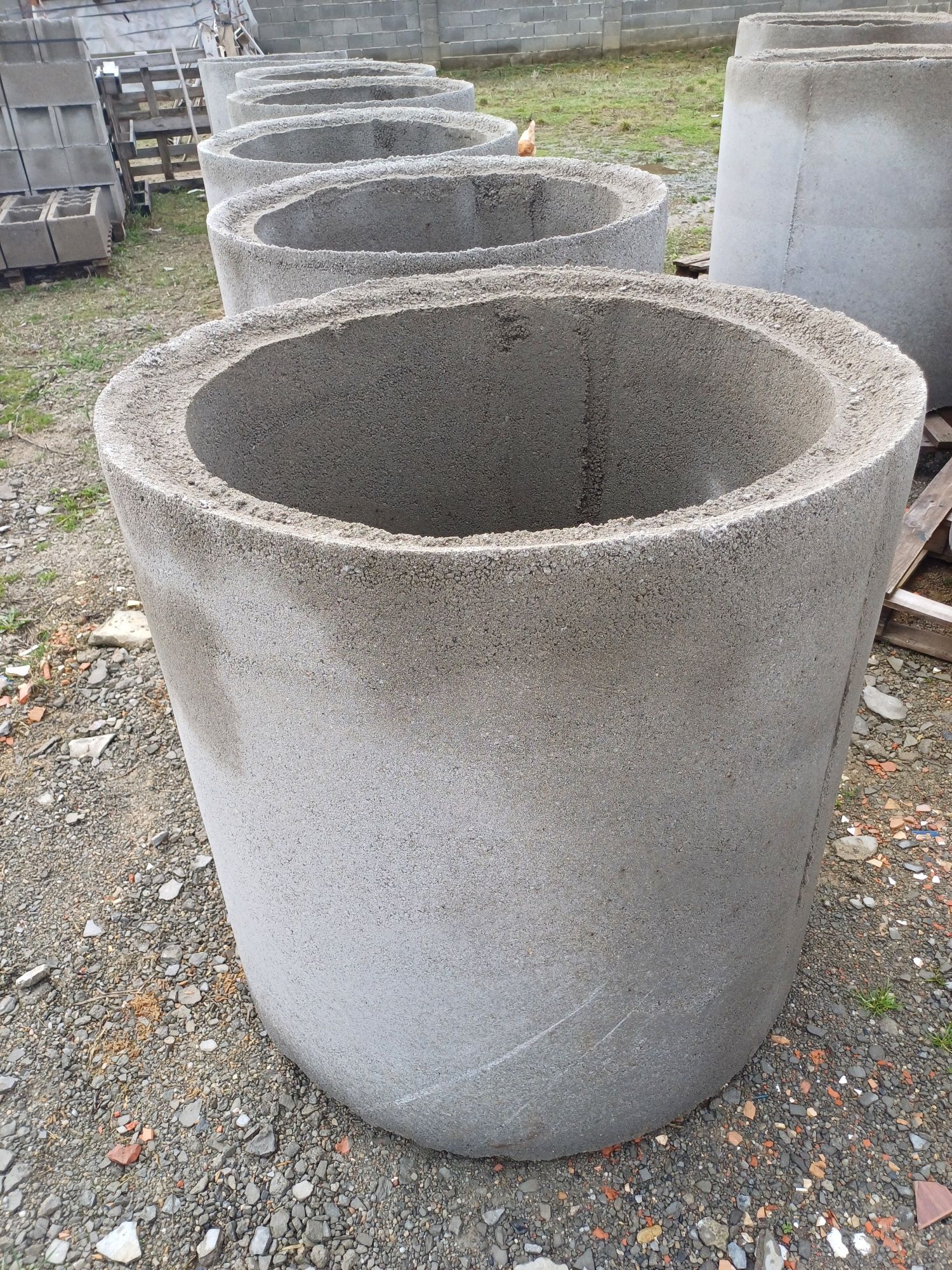 Tuburi fintina beton 1000 exterior  800 interior și 1000 inaltime