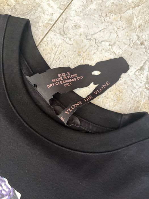 Vlone тениски.