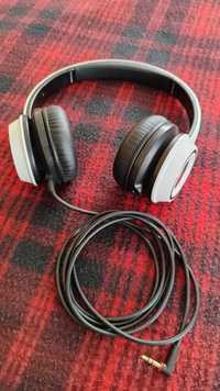 Продавам слушалки Monster Cable NTune On-Ear Headphones