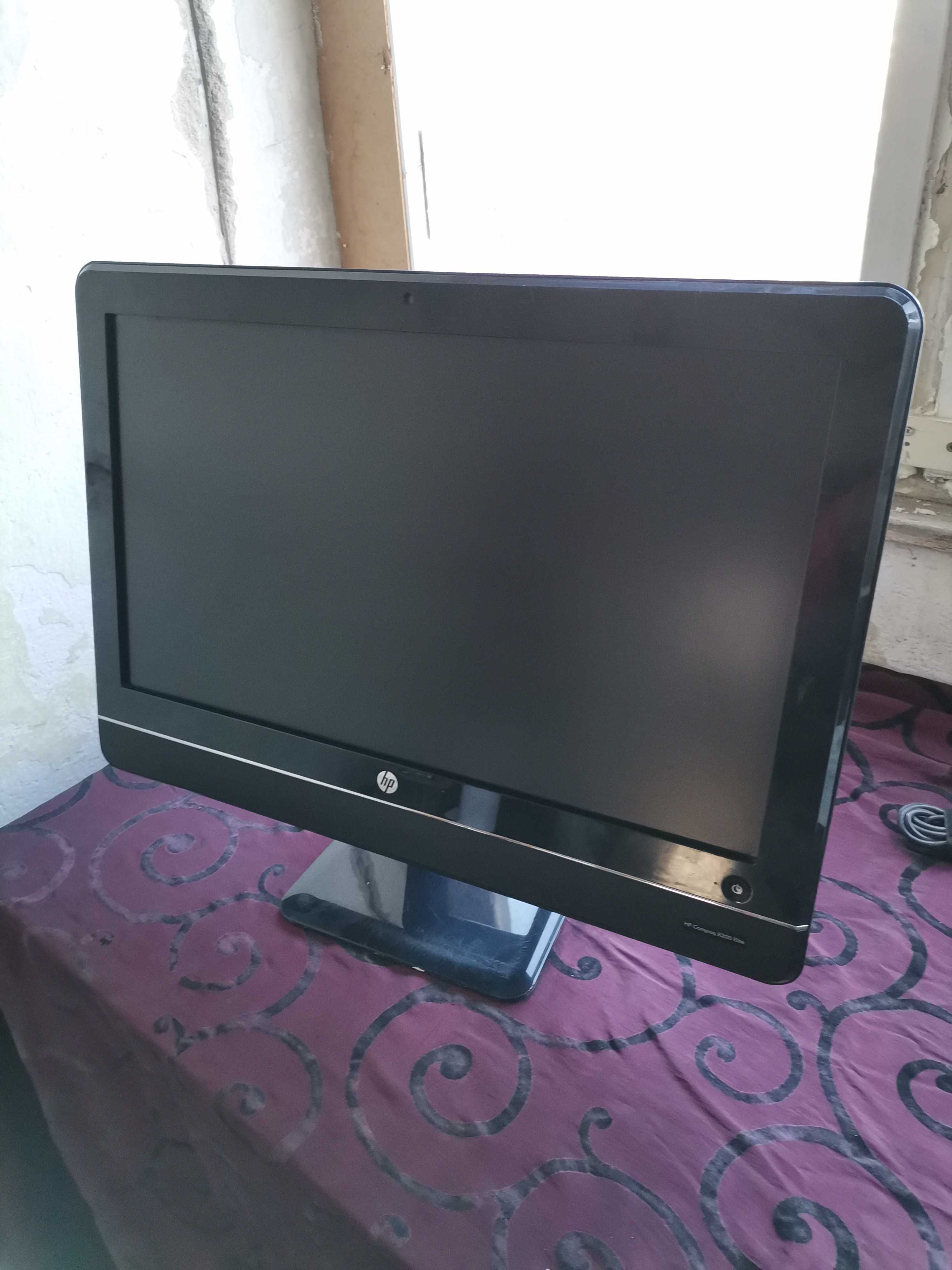 Настолен компютър HP 8200 ELITE