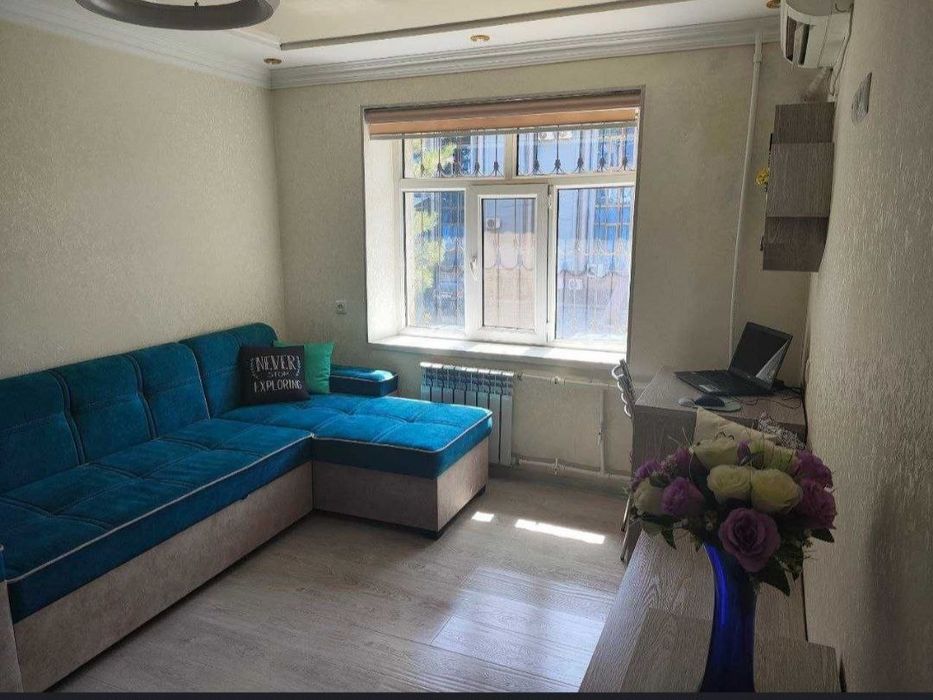 Метро Новза  1 комнатная квартира на 2м этаже