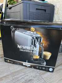 Aparat Cafea Nespresso cu Capsule