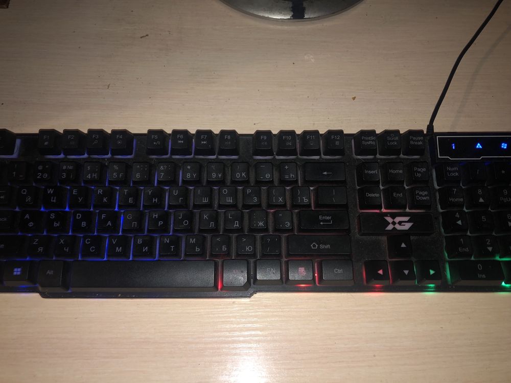 Продам игровую клавиатуру x gaming