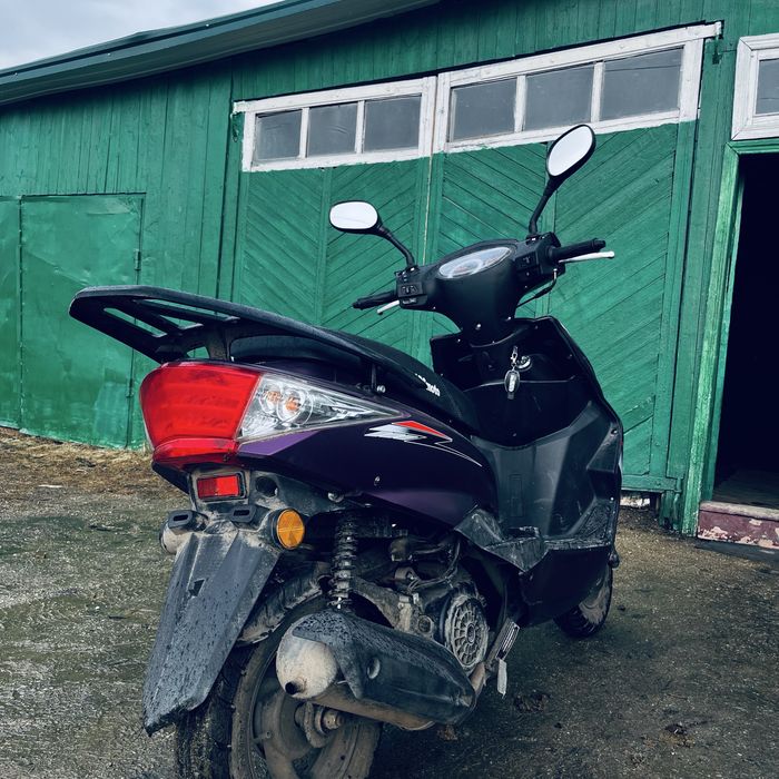 Продам скутер м8