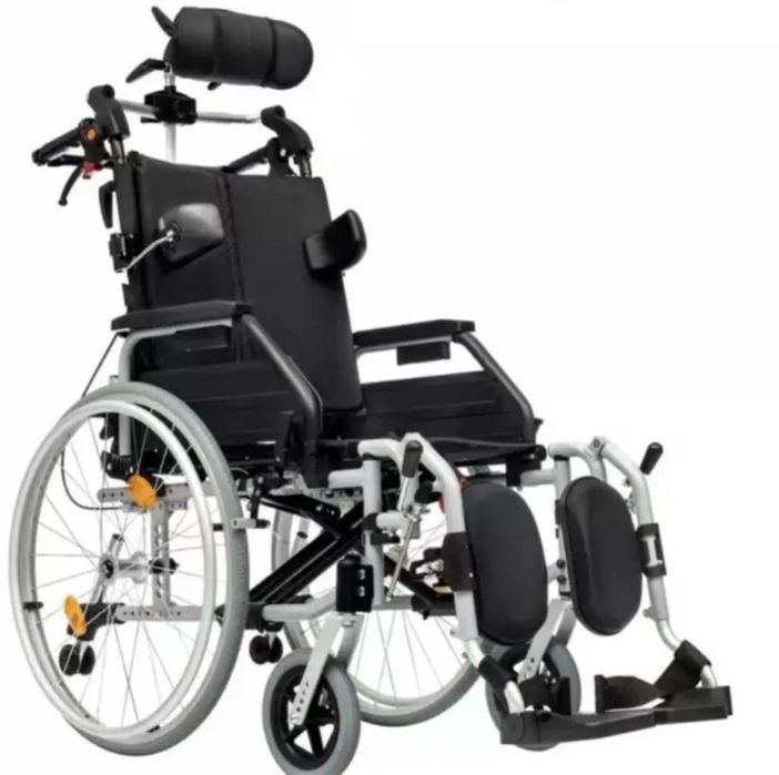 Коляска инвалидная DELUXE 400