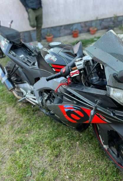 Dezmembrez Aprilia rs4 125 Abs