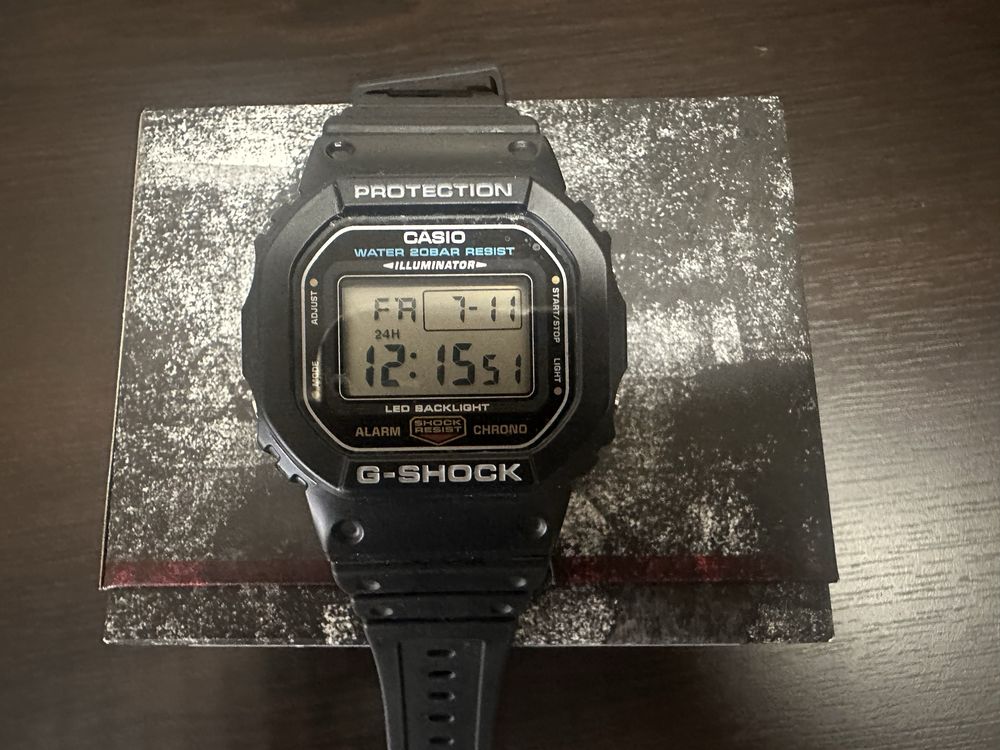 Часовник Casio G-Shock DW5600UE 1ER