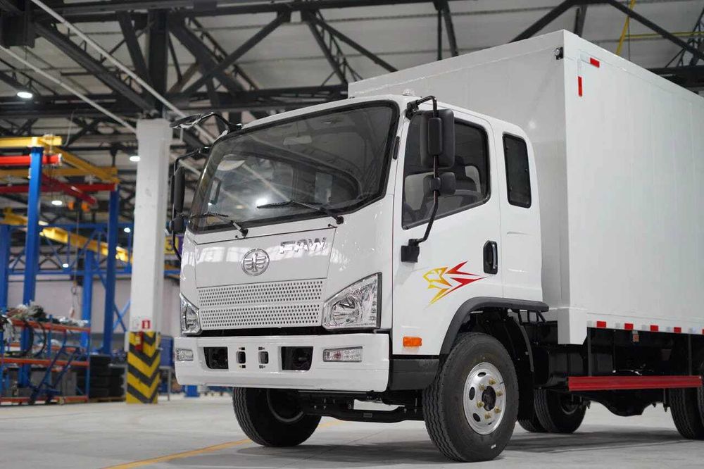 Автофургон цельнометалический  FAW Tiger-V 4x2  21 куб.м 7 тонна