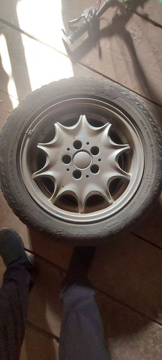 Диск с зимными шинами