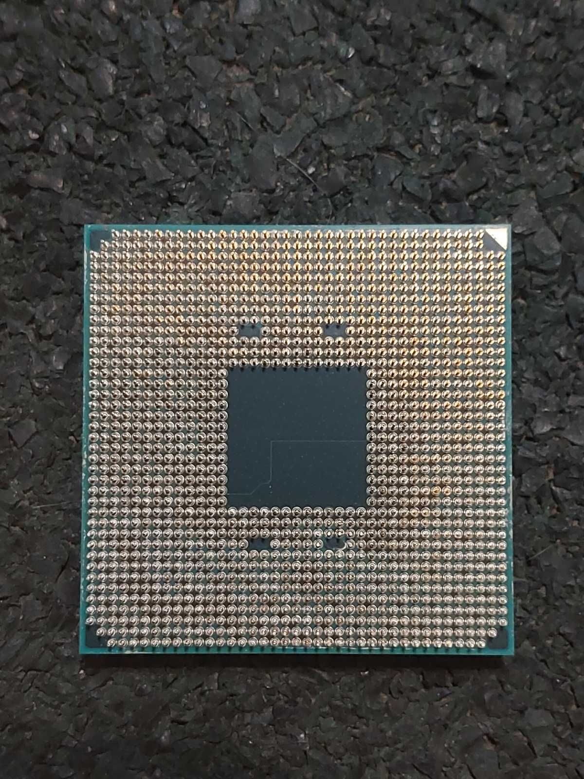 AMD Ryzen 7 5700G + Asus TUF X570 Plus Wi-Fi