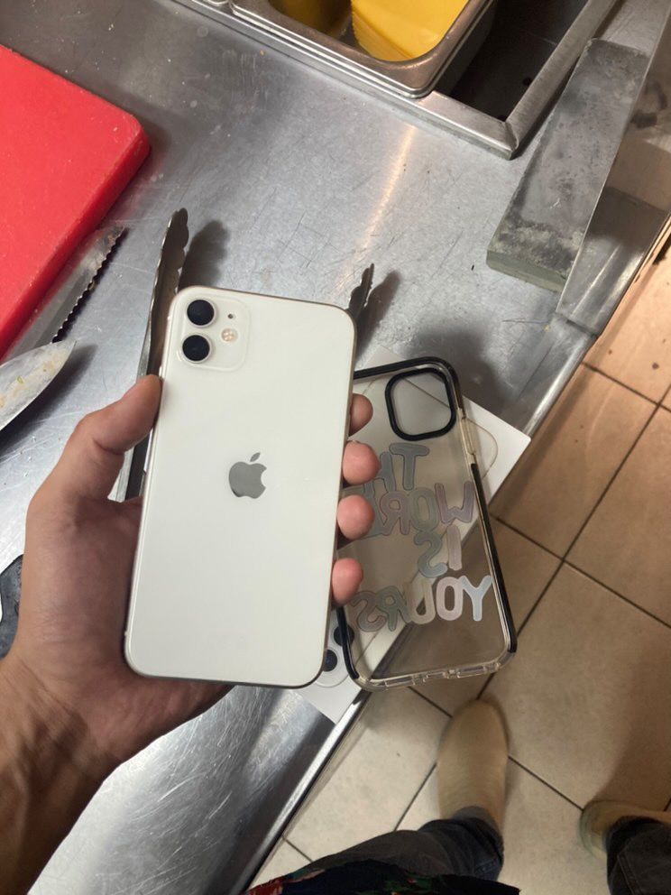 iphone 11 белый цвет 128 гегабайт