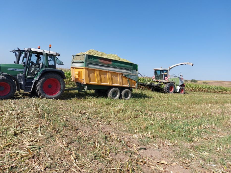 Vând  Claas Jaguar 840