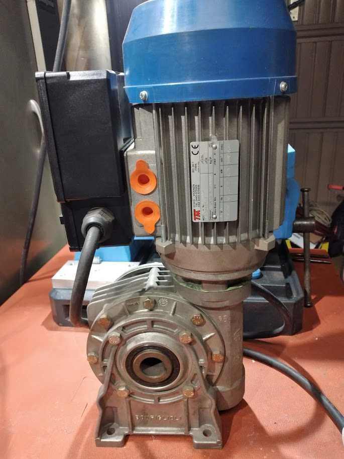 Motor +reductor  Nou