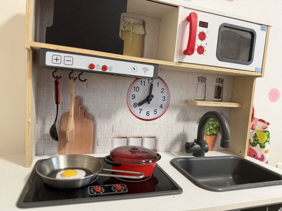 Детска кухня дървена